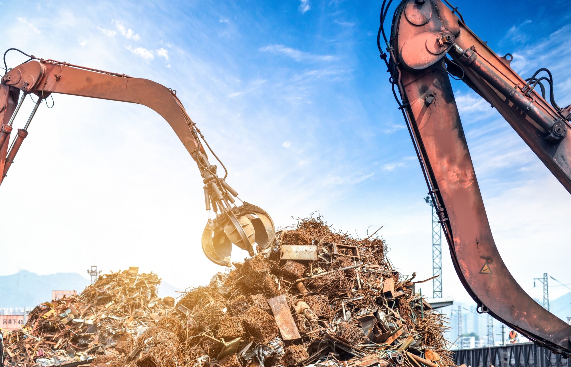crane-grab-scrap_1112-1220