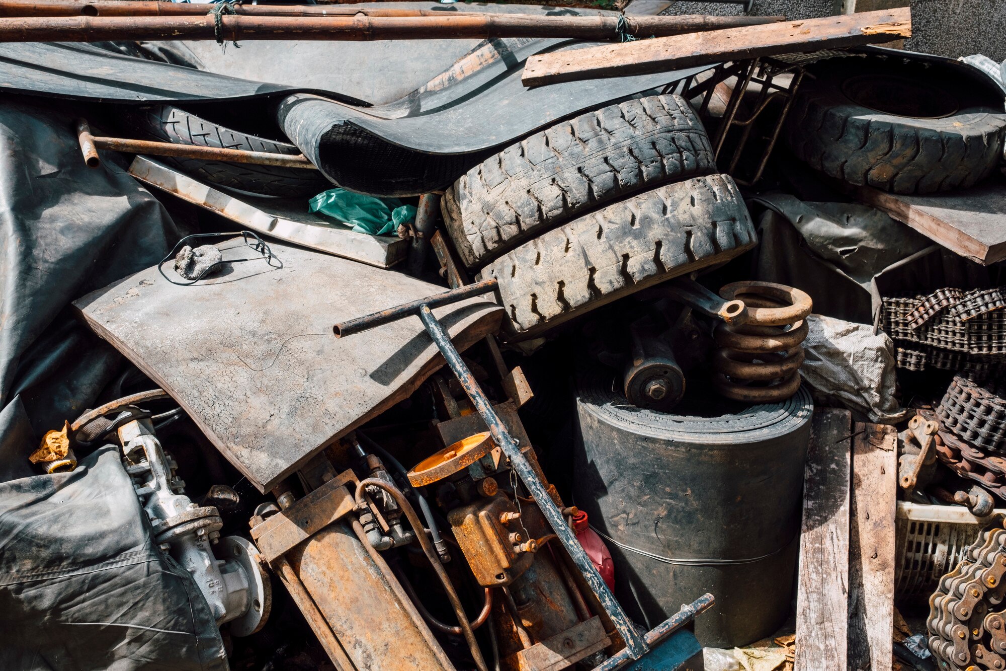 old-rusty-junk-garbage-steel-rubber_1150-10991